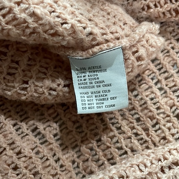 Urban Outfitters Mauve Chunky cozy infinity scarf - Picture 4 of 5